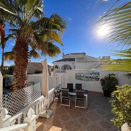 Nyaraló Costa Blanca Poolside Bliss *